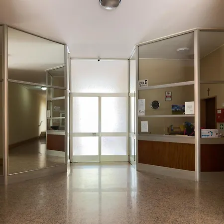 Bilocale Rosa Con Terrazzo 5 Minuti Dalla Stazione * ברגמו